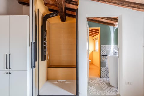 Shower, Bathroom, wardrobe