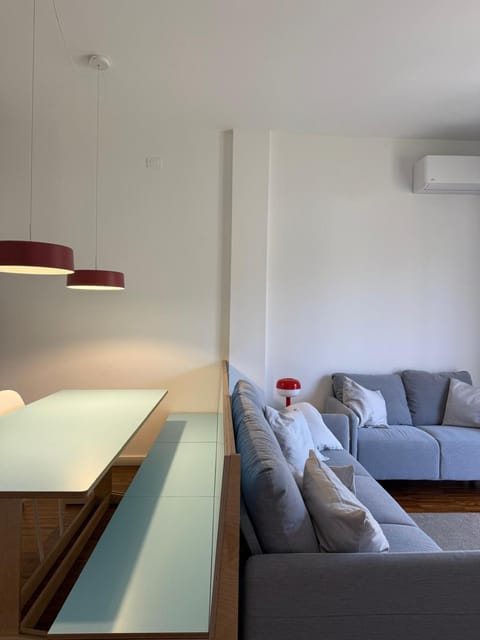 Living room, air conditioner