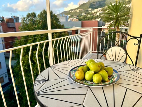 Natural landscape, View (from property/room), Balcony/Terrace, Mountain view