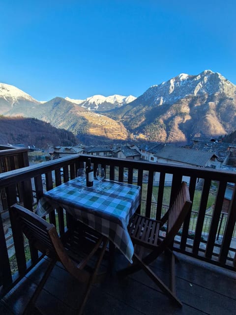 Natural landscape, Balcony/Terrace, Mountain view