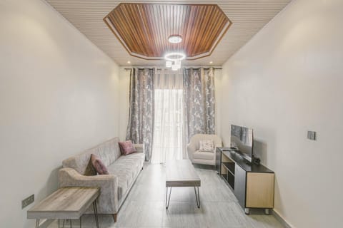 TV and multimedia, Living room, Seating area, Evening entertainment