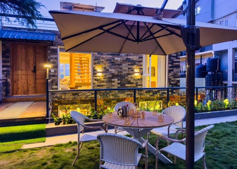 Property building, Garden
