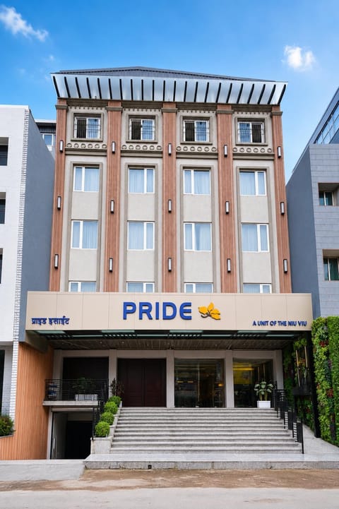 Property building, Facade/entrance