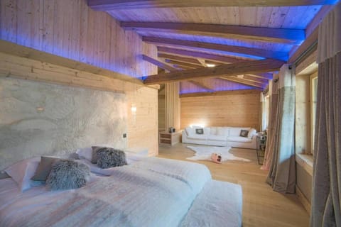 Super private Luxury Chalet with Hotel facilities Villa in Saanen