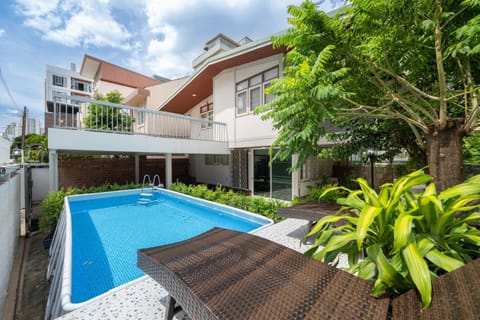 Property building, Patio, Garden, Garden view, Pool view, Swimming pool, sunbed