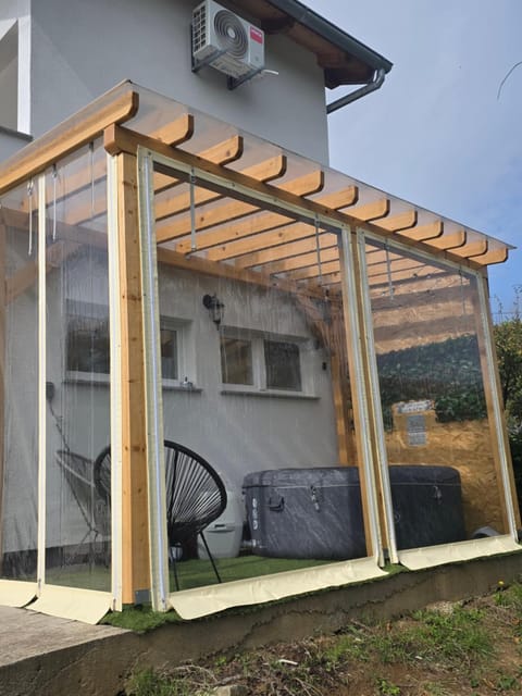 Property building, Day