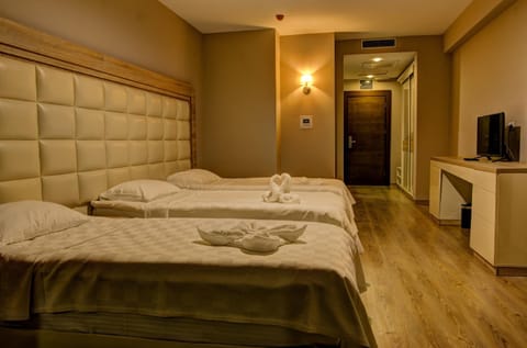 Bathroom, Balcony/Terrace, Bedroom