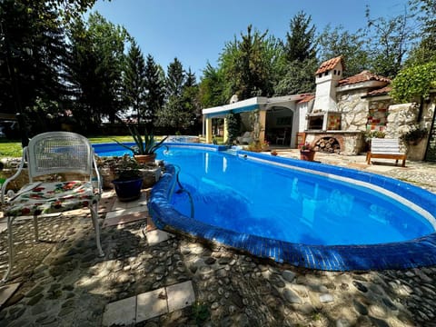 Garden, Swimming pool
