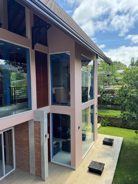Property building, Internal: Not applicable to any particular room
