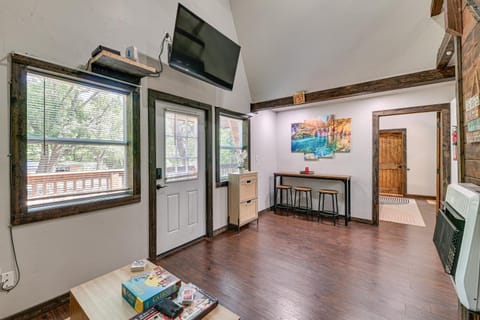 3 Mi to Lake Texoma Gordonville Getaway! House in Lake Texoma