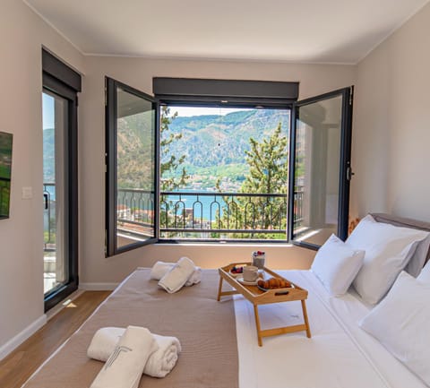 Villa Teona KotorBay Residence Apartment in Dobrota