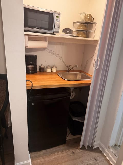 Florida Charm Apartment in Deerfield Beach