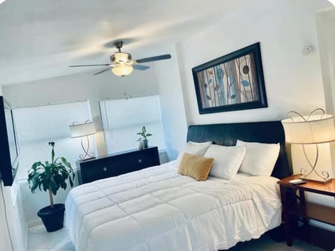 Florida Charm Apartment in Deerfield Beach