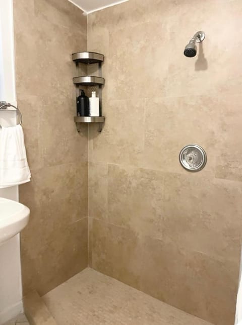 Florida Charm Apartment in Deerfield Beach