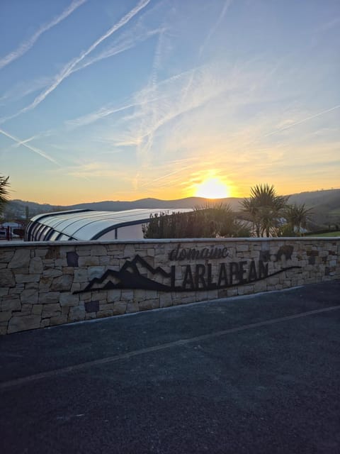 Nearby landmark, Natural landscape, Mountain view, Sunrise, Family, Family, Family