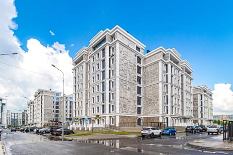 Property building, Street view