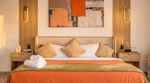 4 BR Lakeside House in Woods House in Stroud Township