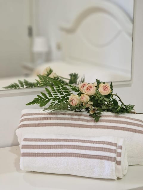 Bathroom, towels