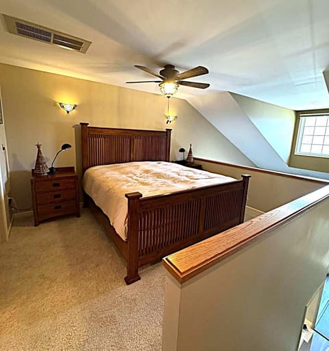 Luxury Jiminy Ski On Off Village Ctr Condo Sleeps4 Apartment in Lanesborough