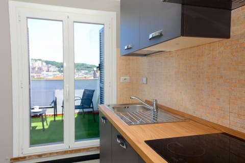 Natural landscape, Kitchen or kitchenette, stove