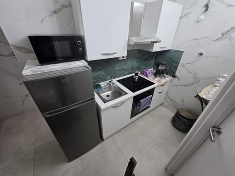 Kitchen or kitchenette, minibar, oven, pet friendly, stove, toaster