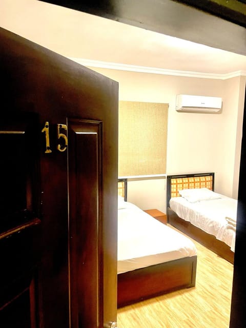 Bed, Photo of the whole room, Bedroom, wardrobe, air conditioner