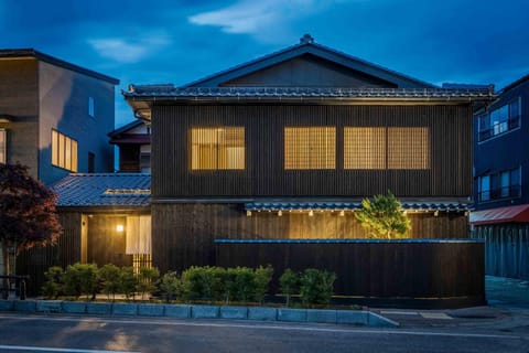 Property building, Night