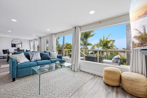 Patio, TV and multimedia, View (from property/room), Balcony/Terrace, Living room, Seating area, Evening entertainment