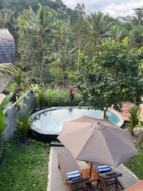 Aura Cendana Hill Sidemen Nature lodge in Selat