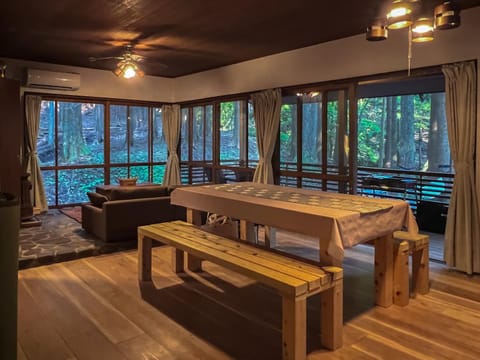 Living room, Dining area