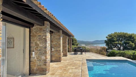 Pool view, Sea view, Sea view, Swimming pool
