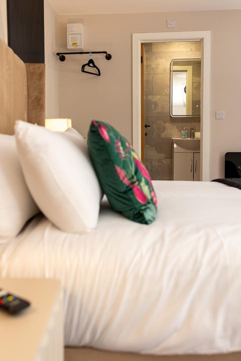 Bed, Bedroom, wardrobe