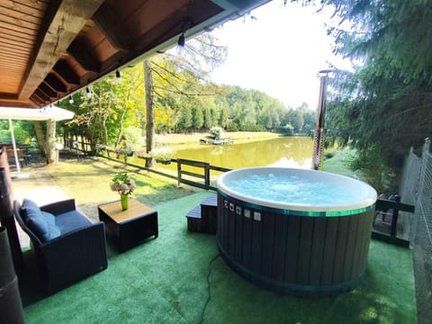 Patio, Natural landscape, Garden, Hot Tub