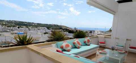 Natural landscape, View (from property/room), Balcony/Terrace, Mountain view, Sea view