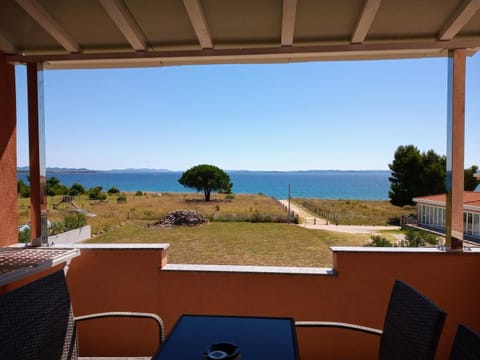 Natural landscape, View (from property/room), Balcony/Terrace, Sea view, furniture