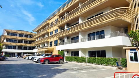 Property building, Parking