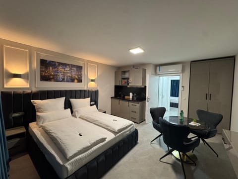 Apartment am Rhein Apartment hotel in Bonn