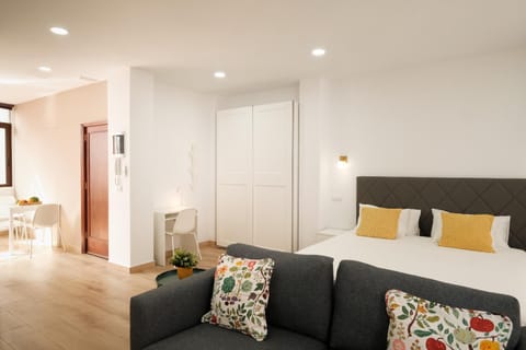 Bed, Bedroom