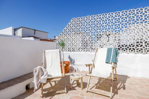 Balcony/Terrace, sunbed