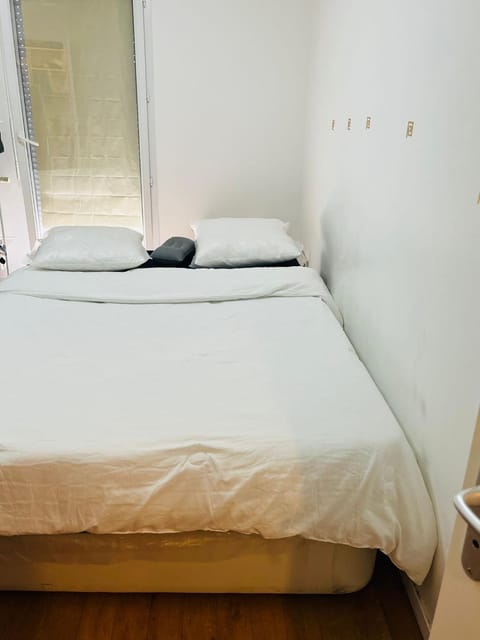 Chambre pinsel Vacation rental in Île-de-France