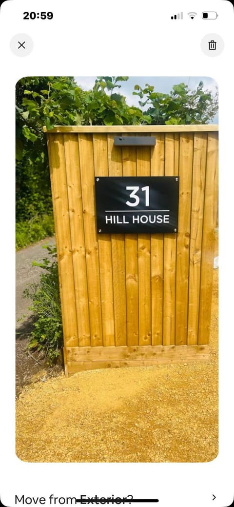 Hillhouse Apartment in Wales