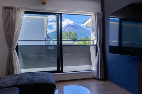 Natural landscape, View (from property/room), Living room, Mountain view