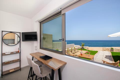 Day, Dining area, Evening entertainment