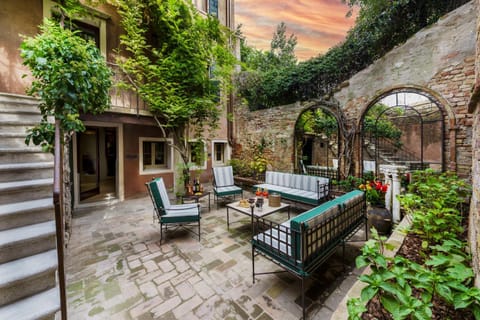 Property building, Garden