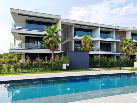 Property building, Swimming pool