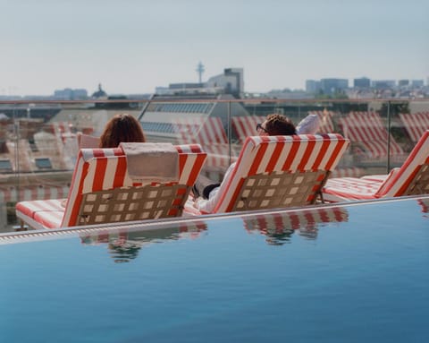 Pool view, Swimming pool, sunbed