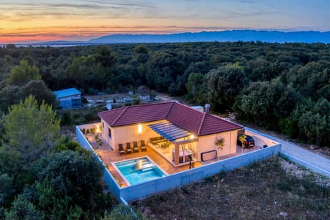 Day, Natural landscape, Pool view, Swimming pool, Sunrise, Sunset