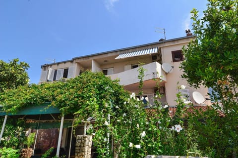 Property building, Garden view