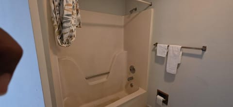 white columns motel Motel in Pine Mountain