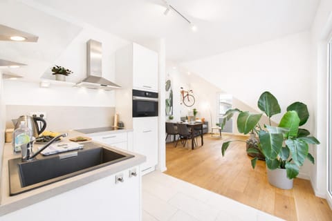 Living room, Photo of the whole room, Dining area, kitchen, kitchen